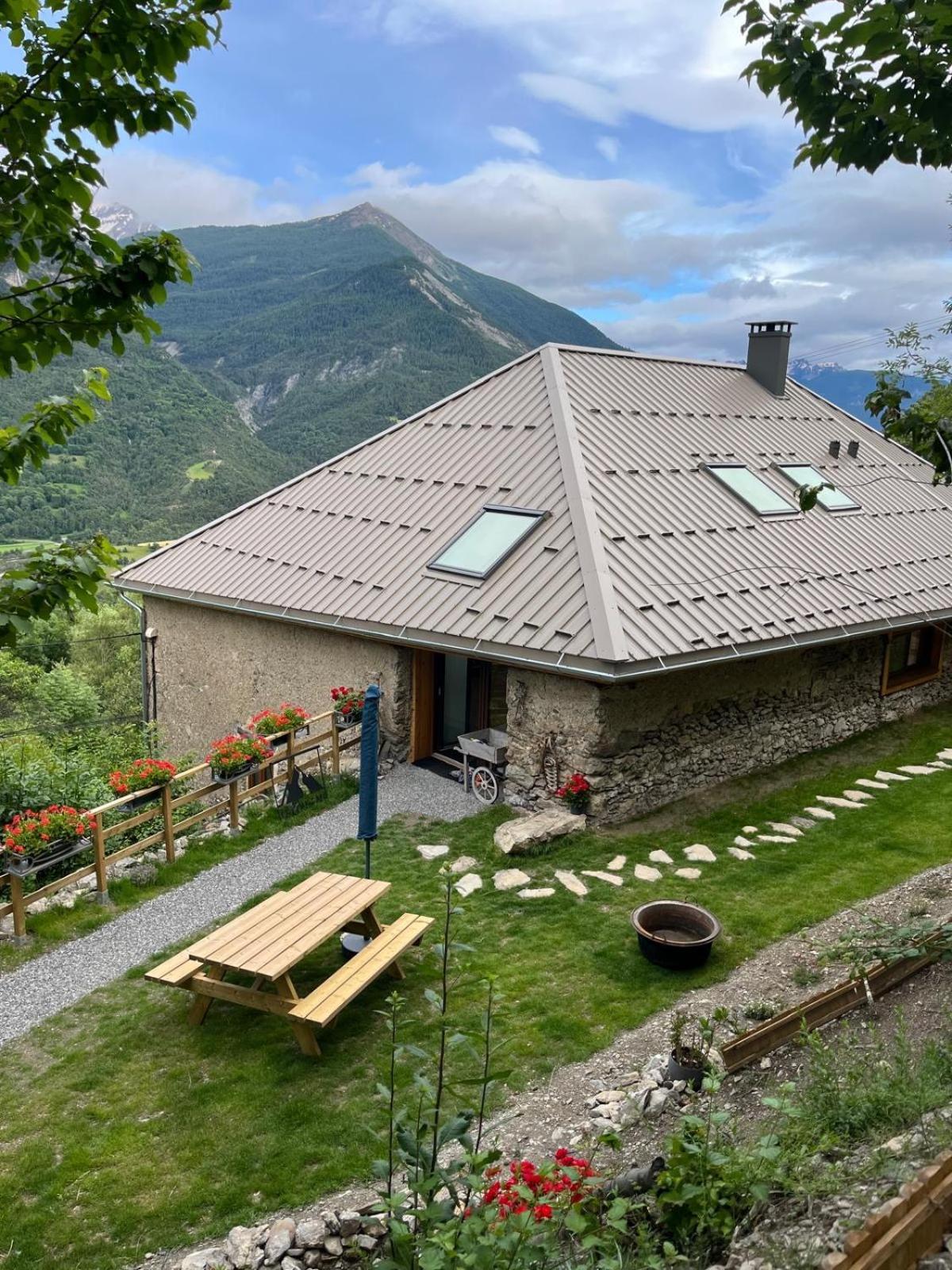 Bed and Breakfast Le Couleau Chateauroux-les-Alpes Екстер'єр фото